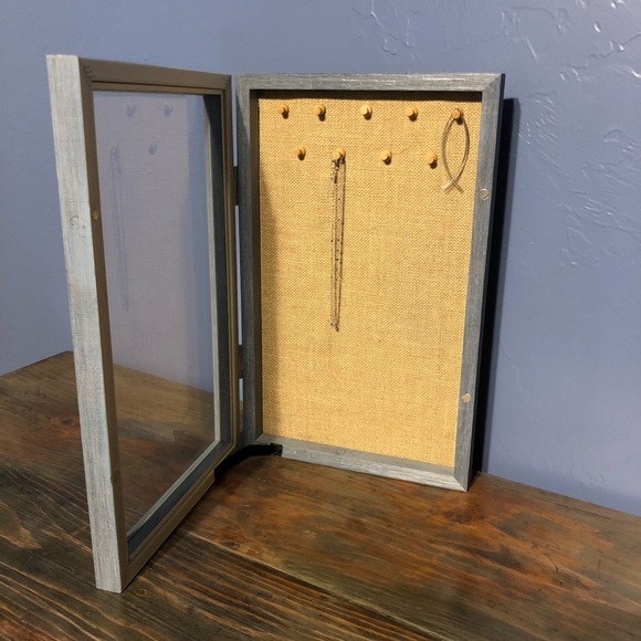 Shadow Box Jewelry Display Case - Picture 2 of 2